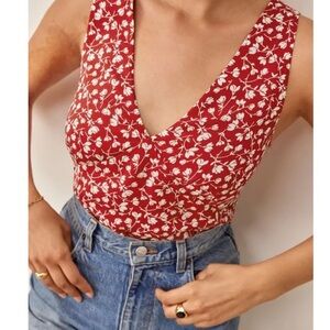 Reformation Vireo Red / White Floral Top size Small 90s Vibes